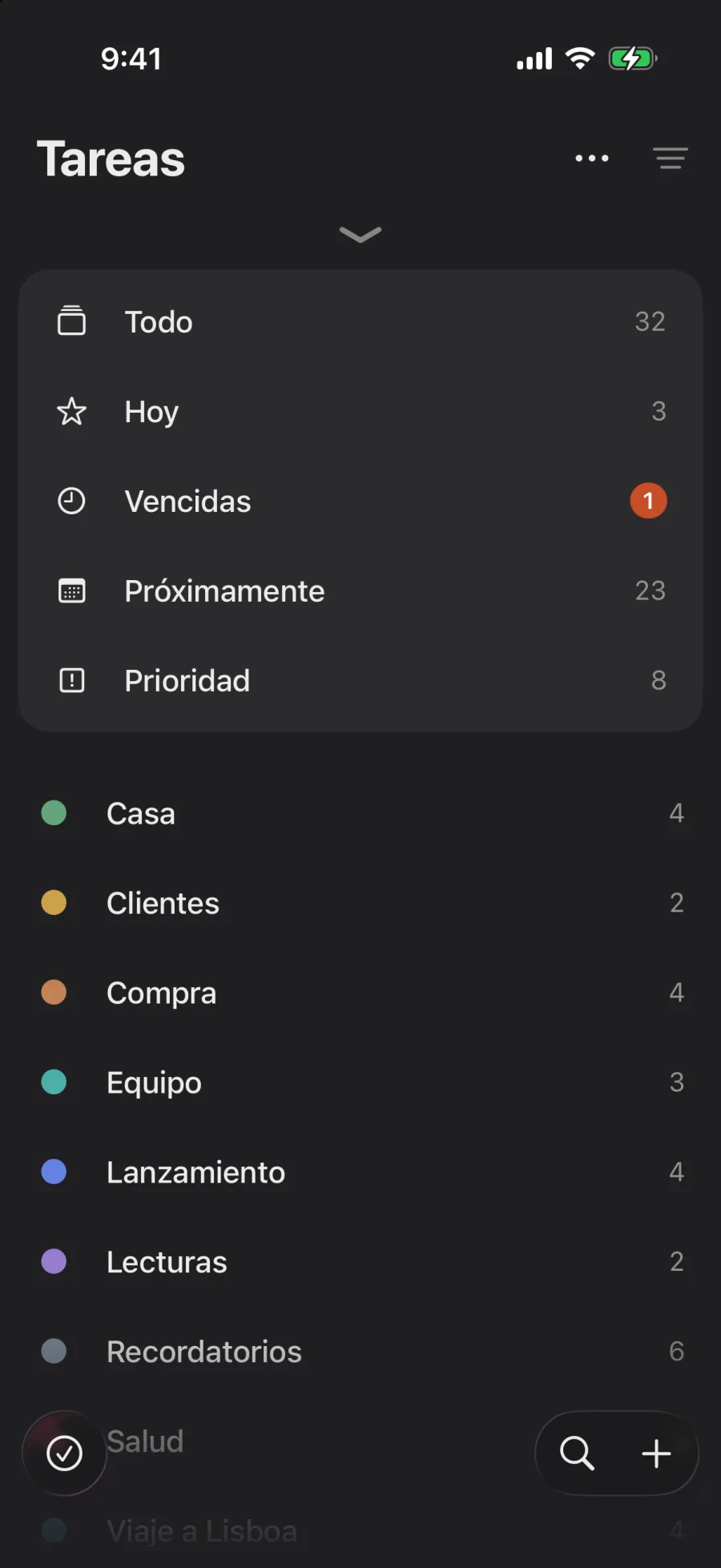 Tareas: bajo las listas inteligentes, cada lista en su color con sus tareas pendientes. Después cada lista toma un icono, Casa se suelta sobre Compra y las listas se agrupan bajo Personal y Trabajo.